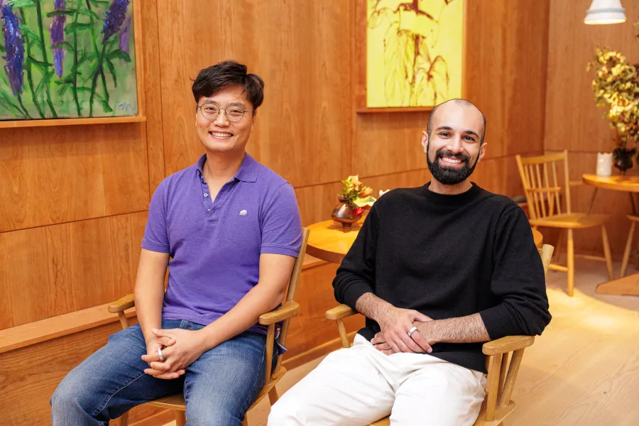 ring to take voice notes and control music