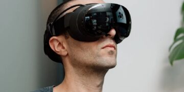 شرکت Valve از هدست واقعیت مجازی Steam Frame رونمایی کرد + تصویر