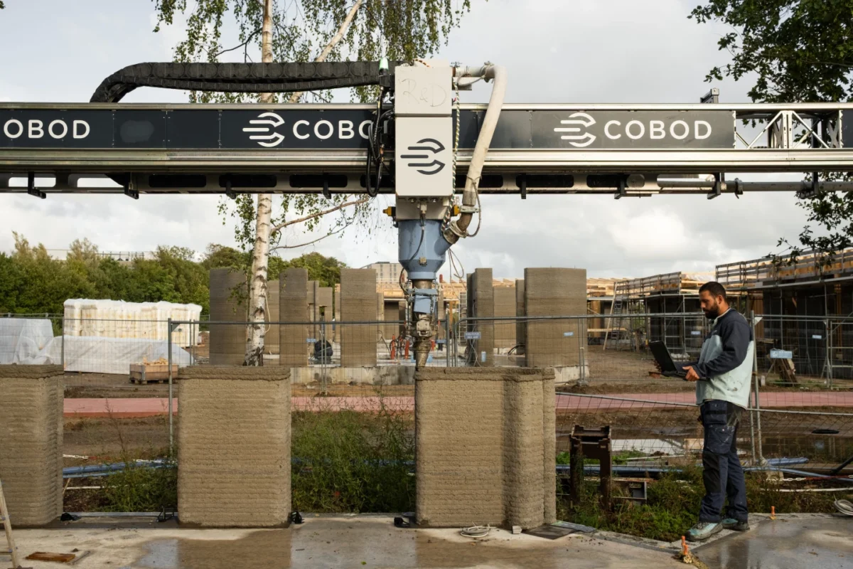 چاپ سهبعدی دیوارهای مسکن دانشجویی با دستگاه COBOD