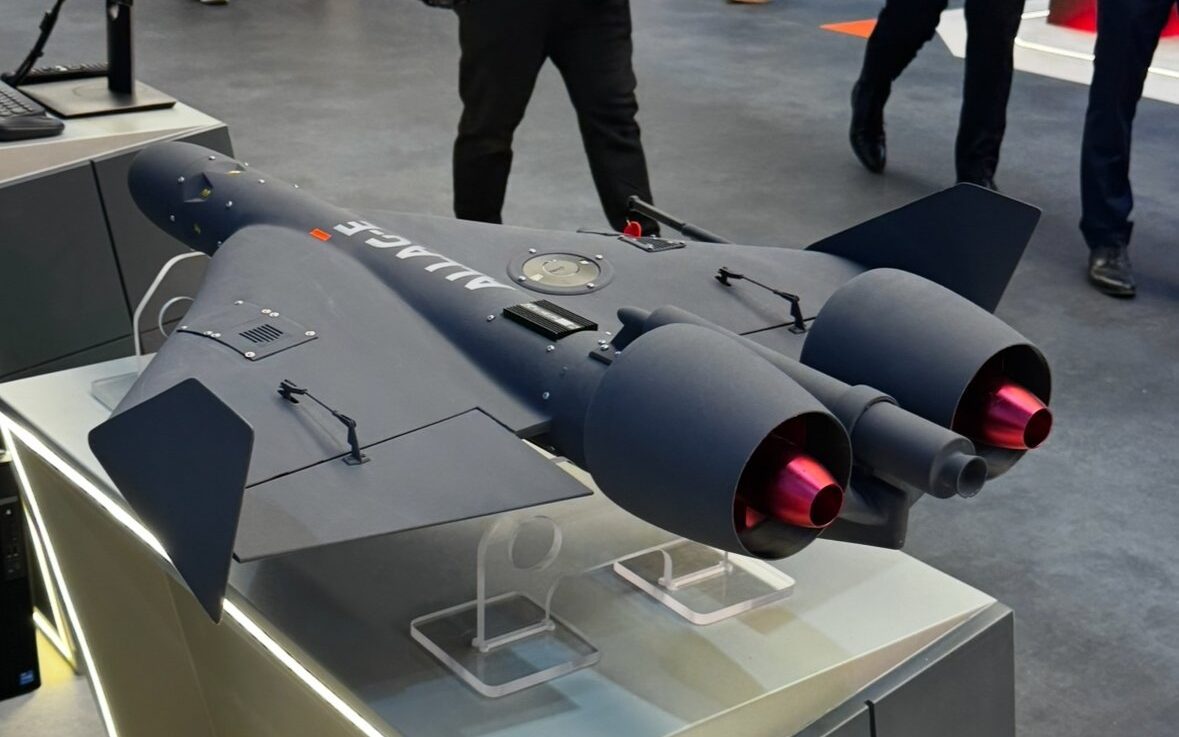 نمونه نمایشی رهگیر الکتریکی ضدپهپاد Allag-E 