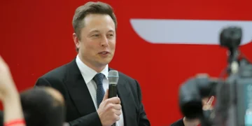 ایلان ماسک: هوش مصنوعی و رباتیک تنها راهکارهای حل بحران بدهی آمریکا