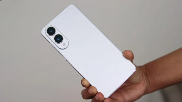 افزایش هزینه قطعات، قیمت‌گذاری سری گلکسی S26 را برای سامسونگ به چالش کشید