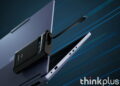نمای تبلیغاتی پاوربانک Lenovo ThinkPlus 190W متصل به لپ‌تاپ، با طراحی مشکی صنعتی، کابل داخلی جمع‌شونده و پشتیبانی از شارژ پرقدرت دستگاه‌های حرفه‌ای