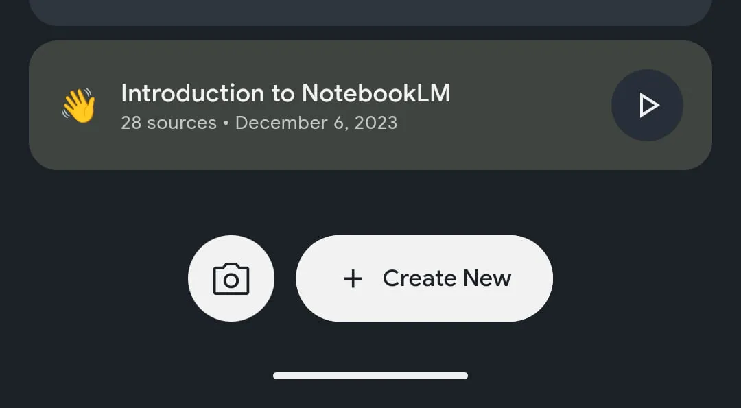 رابط کاربری NotebookLM با کارت یک پروژه موجود ("Introduction to NotebookLM") و دکمه‌های "Create New" و نماد دوربین.