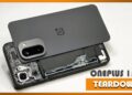 نمای داخلی و اجزای سخت‌افزاری گوشی OnePlus 15R در حین فرآیند کالبدشکافی.