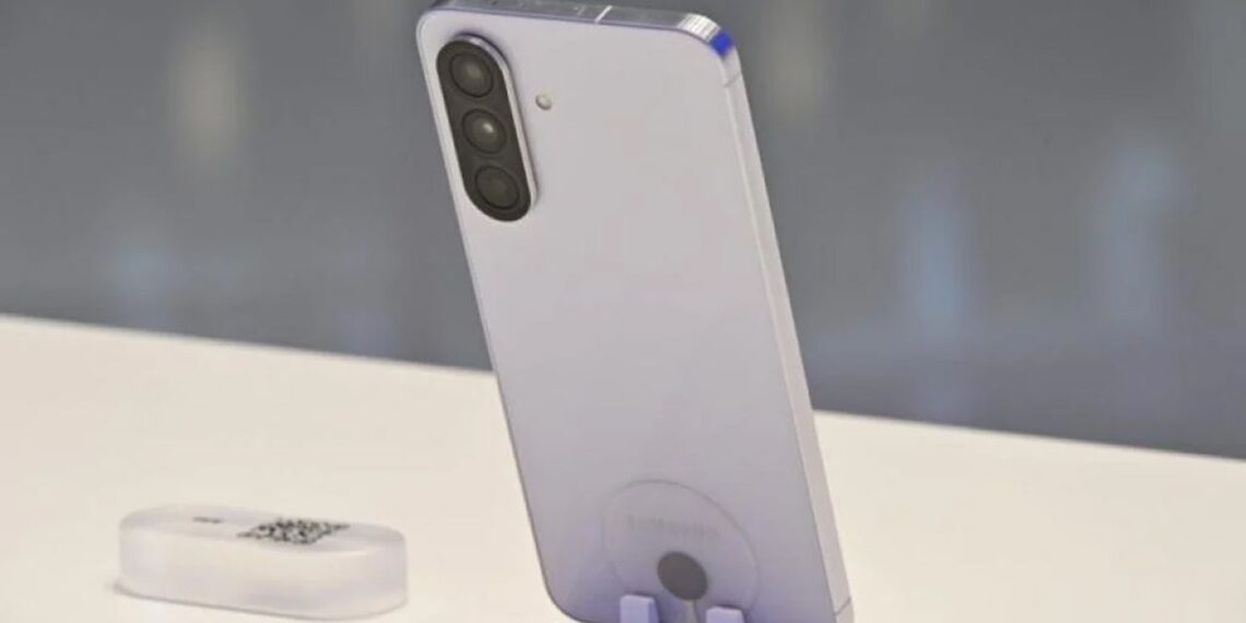 گلکسی A57 و A37؛ میان‌رده‌هایی که در قامت یک پرچم‌دار ظاهر می‌ شوند