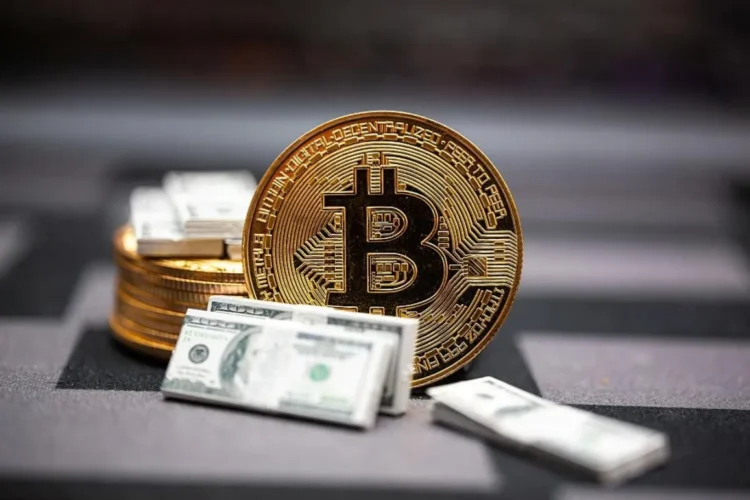 قیمت بیتکوین (BTC) در مرحلهای سرنوشتساز؛ آیا جهشی بزرگ در راه است؟