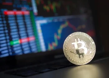 آیا قیمت بیت‌کوین (BTC) در آستانه یک بازگشت بزرگ در ماه دسامبر است؟