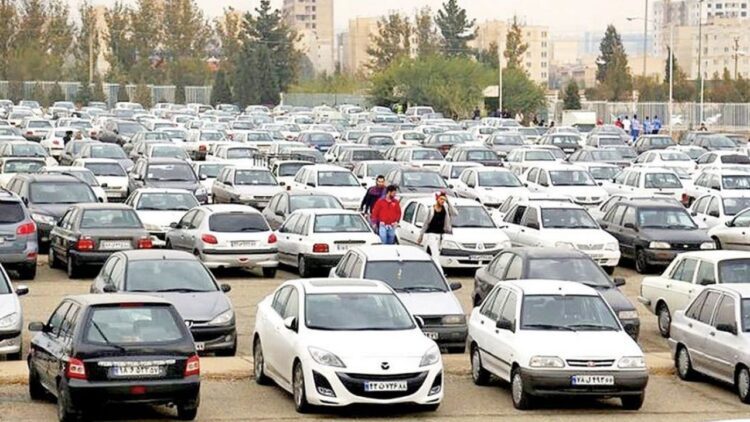 بازار خودرو ایران در تله تورم؛ ویترین‌ها پر، معاملات قفل