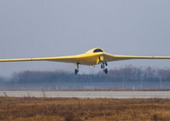 پهپاد جاسوسی CH-7 چین وارد فاز عملیاتی آزمایشی شد