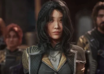 نمای گروهی از شخصیت‌های بازی Clair Obscur: Expedition 33 با لباس‌های فانتزی و جزئیات گرافیکی، تمرکز بر طراحی هنری و هویت بصری بازی در محیط داخلی داستان‌محور