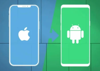 طرحی از یک گوشی با لوگوی اپل رو رنگ آبی در کنار یک گوشی با لوگوی اندروید و رنگ سبز در کنار هم