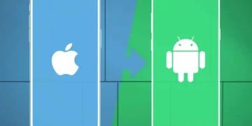 طرحی از یک گوشی با لوگوی اپل رو رنگ آبی در کنار یک گوشی با لوگوی اندروید و رنگ سبز در کنار هم