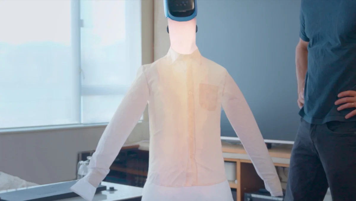 گجت جدید مسافرتی Launbot که لباس‌ها را به صورت خودکار خشک و اتو می‌ کند 