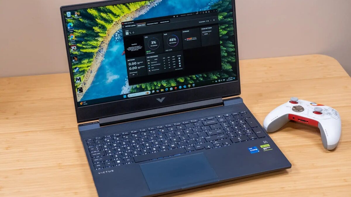 اسپیکرهای تنظیم‌شده توسط Bang & Olufsen کیفیت صدای شفاف و مناسبی دارند و برای تماشای فیلم یا انجام بازی کفایت می‌کنند.