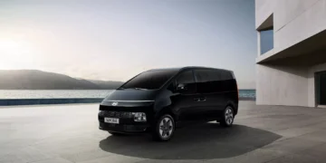 هیوندای از مدل 2026 مینی‌ون Staria با کابین ارتقایافته رونمایی کرد