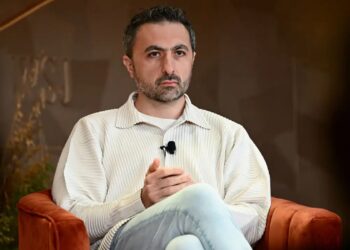 مایکروسافت: دستمزدهای نجومی متا را پرداخت نمی‌کنیم