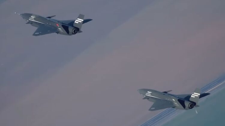 پرواز آرایش نزدیگ پهپادهای رزمی قزا آلما ترکیه