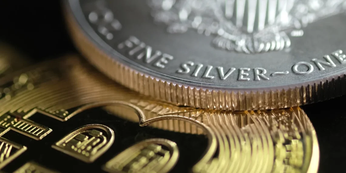 سقوط ۱۳ درصدی نقره در یک روز؛ آزمون جدید شرایط کلان برای بیت‌کوین، اتریوم و ریپل
