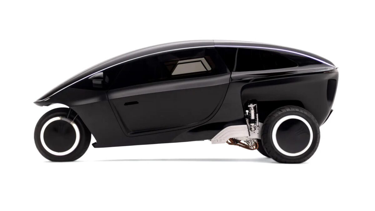 نمای جانبی کامل خودروی الکتریکی مفهومی TRINITY