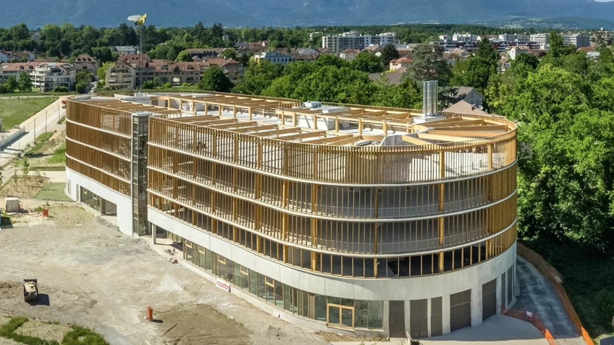 تأمین گرمای هزاران خانه با بزرگترین شتابدهنده ذرات جهان فراهم شد