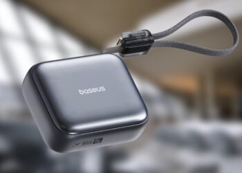 پاوربانک فوقکوچک ۴۵ واتی بیسوس