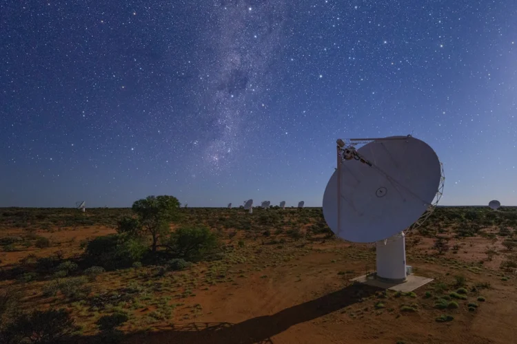 کشف جرم فضایی ناشناخته که سیگنالهای قدرتمند را در سراسر کهکشان ارسال می کند