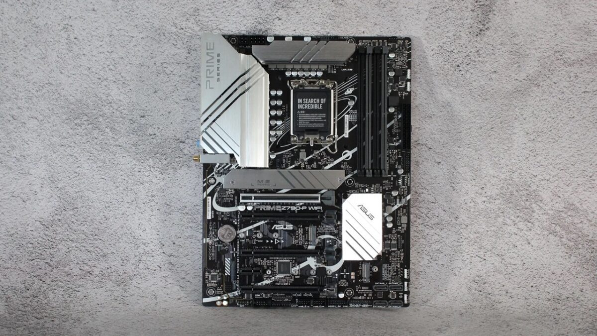 ASUS PRIME Z790-P یک مادربرد حرفه‌ای با طراحی ساده اما بسیار قدرتمند است.