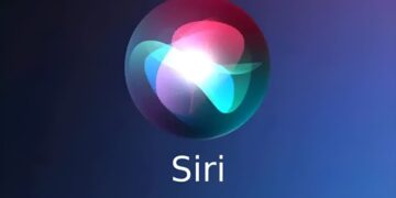 لوگوی رنگارنگ و کروی دستیار صوتی سیری (Siri) بر روی پس‌زمینه تیره.