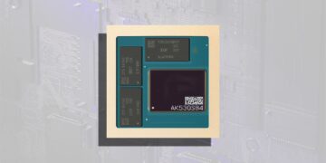 نمای نزدیک از ساختار داخلی یک تراشه سیلیکونی با ماژول‌های حافظه متصل.