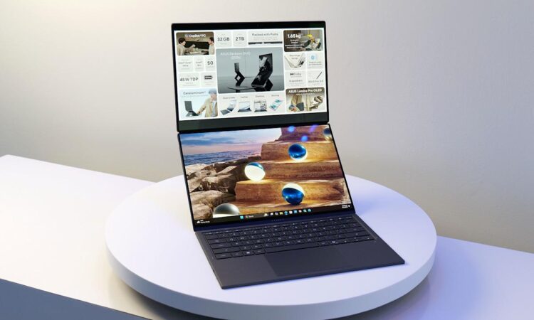 نمای کامل از طراحی جدید ASUS Zenbook Duo که دو نمایشگر مجزا و یک کیبورد بلوتوثی باریک را نشان میدهد.