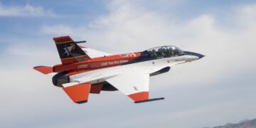 لاکهید مارتین با یک اف-۱۶ اصلاح‌شده، هوش مصنوعی را آموزش می‌ دهد