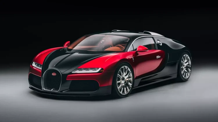 مای سه‌رخ جلوی FKP Hommage با ترکیب رنگ قرمز و مشکی و طراحی الهام‌گرفته از ویرون