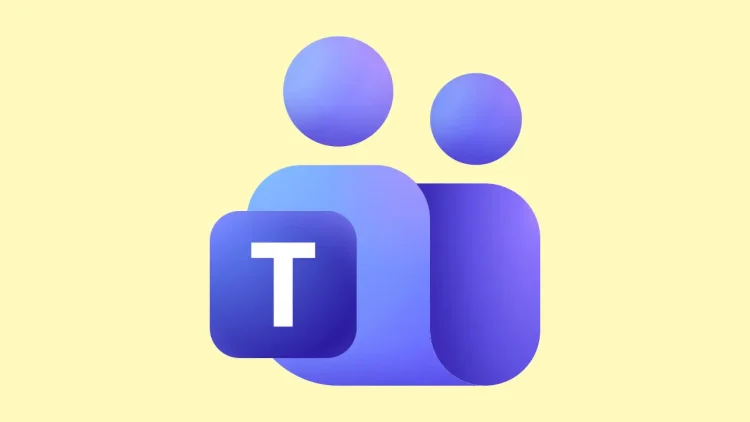 تصویر گرافیکی از لوگوی Microsoft Teams شامل آیکن حرف T در کنار نماد انتزاعی دو کاربر، با طراحی گرادینت بنفش و آبی روی پسزمینه زرد روشن. این تصویر بهعنوان نمای بصری برند Teams و قابلیتهای همکاری سازمانی استفاده میشود.