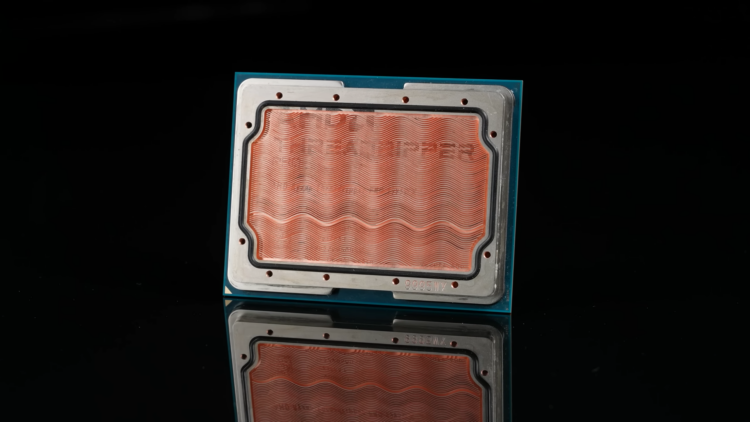 غول ۹۶ هسته‌ای AMD با قطعات خودرو خنک شد