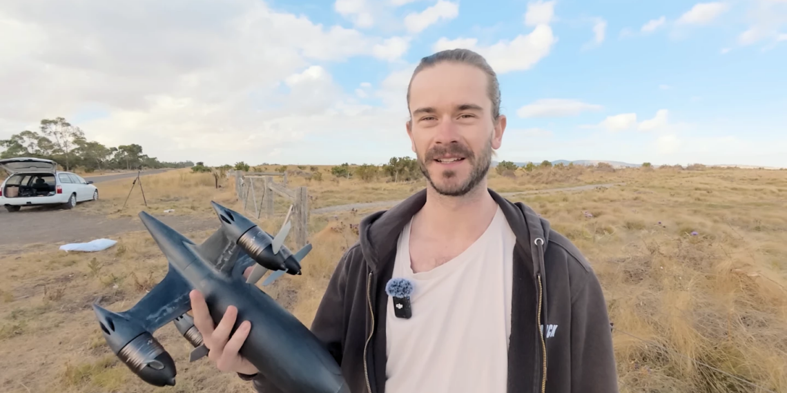 بیگز رکورد سرعت پهپادها را با کوادکوپتر خود شکست