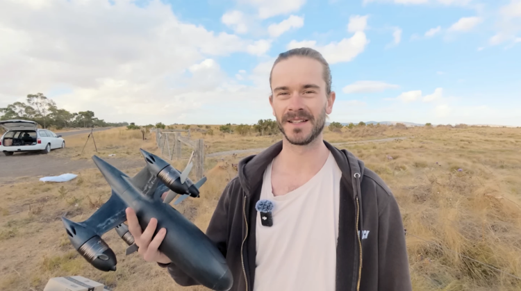 بیگز رکورد سرعت پهپادها را با کوادکوپتر خود شکست