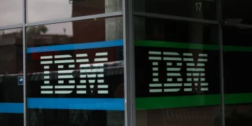 شرکت IBM استخدام نیروهای تازهکار را سه برابر می کند