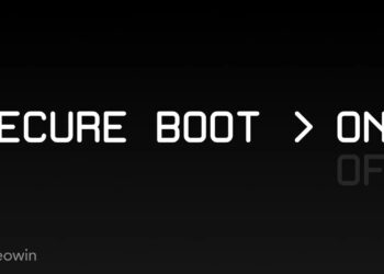 متن گرافیکی "SECURE BOOT > ON" در پس‌زمینه مشکی.