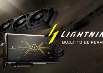 تصویر تبلیغاتی رسمی MSI GeForce RTX 5090 Lightning Z با شعار “Lightning – Built to Be Perfect” که طراحی صنعتی کارت گرافیک، نمایشگر روی بلاک خنککننده مایع و رادیاتور سهفن را در پسزمینهای تیره و دینامیک نمایش میدهد و بر جایگاه پرچمدار و اورکلاکمحور آن تأکید دارد.