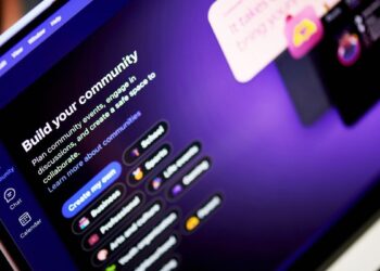 به‌روزرسانی بزرگ Microsoft Teams با فوروارد هم‌زمان پیام‌ها