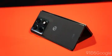 گوشی کتابی موتورولا به زودی معرفی می شود