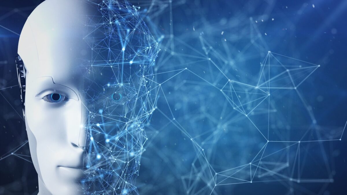 نمای نزدیک از صورت یک ربات سفید که نیمی از آن با شبکه‌ای از خطوط و نقاط دیجیتالی آبی پوشیده شده است.