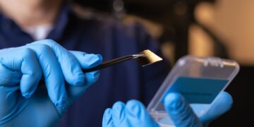 دیود حرارتی یکطرفه؛ راهکاری برای محافظت از باتریها در دماهای بالا