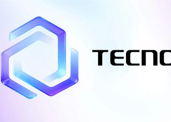 «لوگوی هندسی و کریستالی جدید برند TECNO با رنگ‌های آبی و بنفش در کنار نام برند با فونت مشکی.»