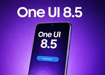 پوستر تبلیغاتی One UI 8.5 روی پس‌زمینه بنفش با تصویر یک گوشی هوشمند.