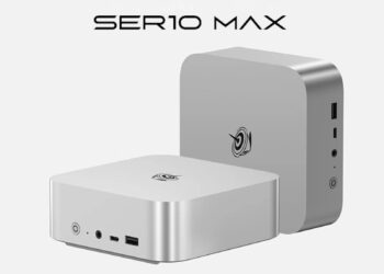 دو دستگاه مینی پی‌سی Beelink SER10 Max با طراحی مینیمال نقره‌ای رنگ.