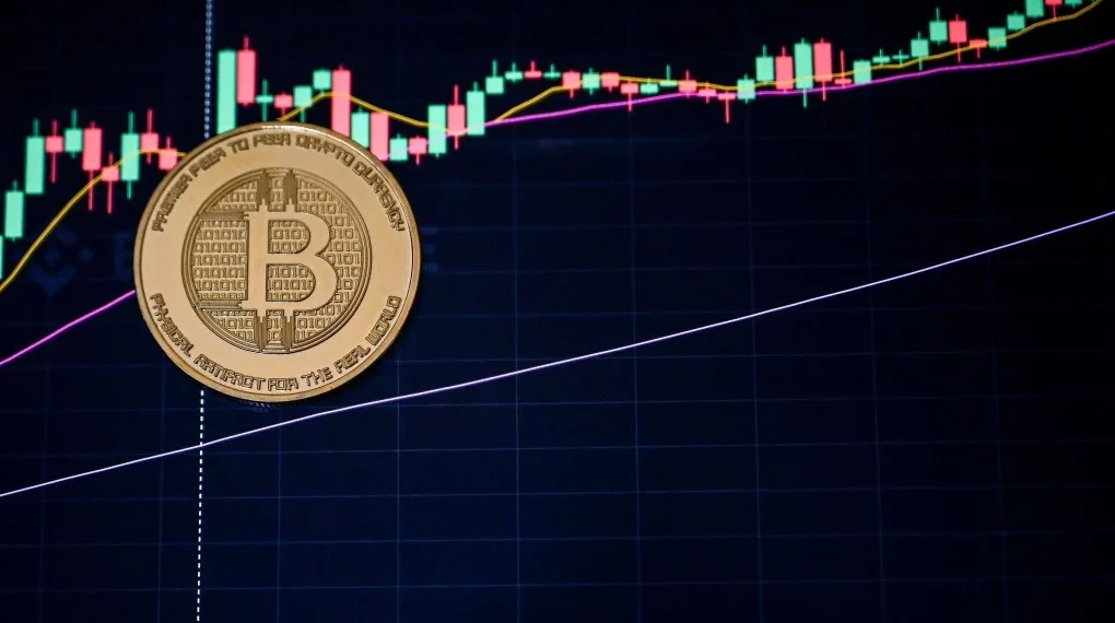 پیش‌بینی قیمت بیت‌کوین؛ ایستگاه بعدی بعد از سقوط تا محدوده ۷۵ هزار دلار کجاست؟