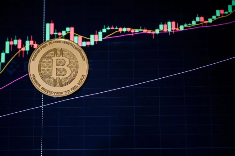 پیش‌بینی قیمت بیت‌کوین؛ ایستگاه بعدی بعد از سقوط تا محدوده ۷۵ هزار دلار کجاست؟