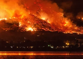 سیاره گرمخانه‌ای